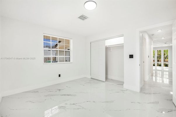 Empty room, Interior, Marble, Recessed Lighting
