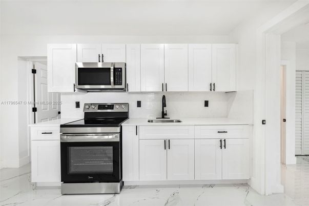 Interior, Kitchen, Marble, Stainless Steel Appliances