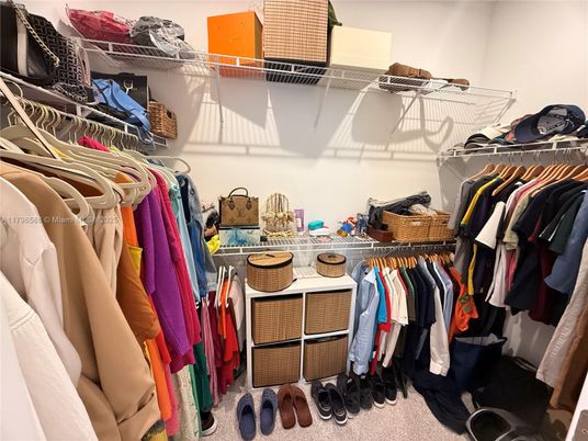 Interior, Walk-in Closets
