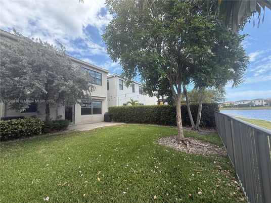Backyard, Exterior, Water