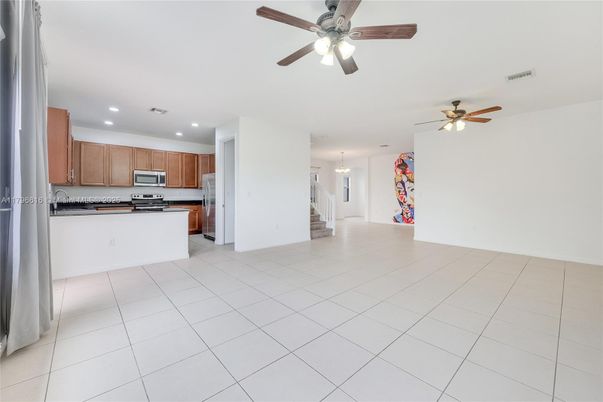 Chandelier, Interior, Kitchen, Recessed Lighting, Stainless Steel Appliances