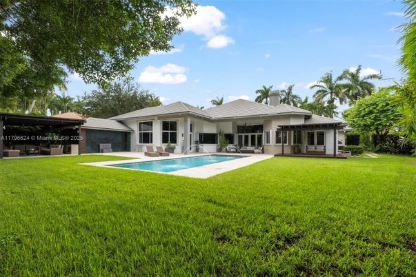 Backyard, Exterior, Pool
