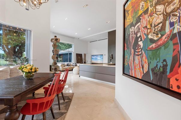 Chandelier, Dining room, Interior, Living room, Recessed Lighting