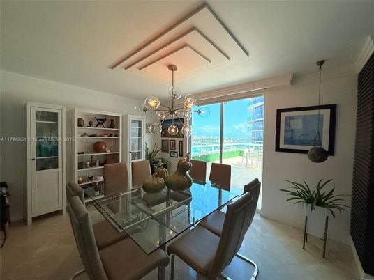 Dining room, Interior, Pendant Lights