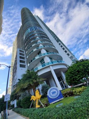 Exterior, Facade, Condo Building