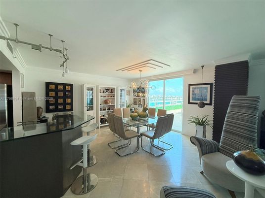 Chandelier, Dining room, Interior, Living room