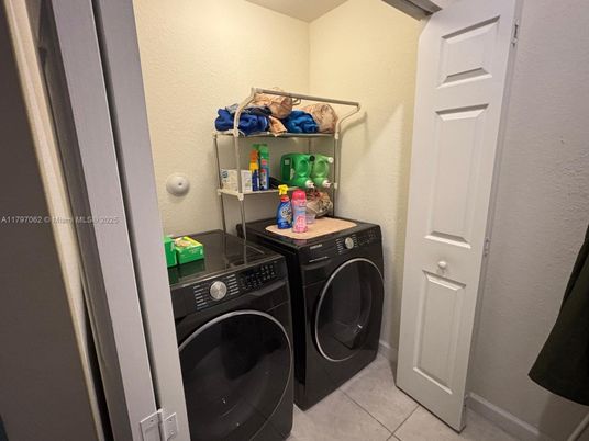 Interior, Utility Closets, Washer