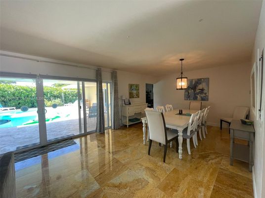 Dining room, Interior, Pendant Lights