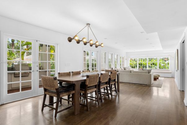 Dining room, Interior, Living room, Pendant Lights, Recessed Lighting, Wood Texture Flooring