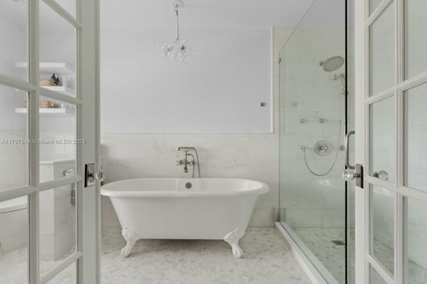Bathroom, Free Standing Baths, Glass Shower, Interior
