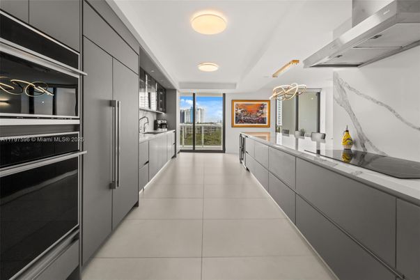 Interior, Kitchen, Marble Walls, Recessed Lighting