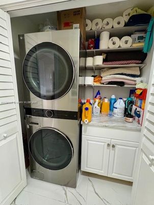 Interior, Marble, Utility Closets, Washer