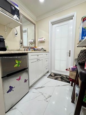 Interior, Kitchen, Marble, Recessed Lighting