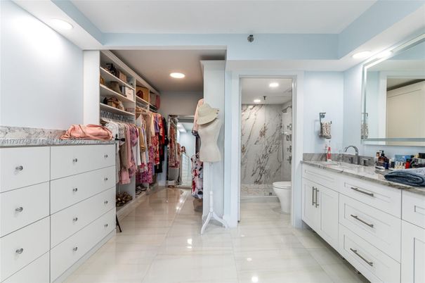 Bathroom, Dual Sink Vanities, Interior, Marble, Marble Walls, Recessed Lighting