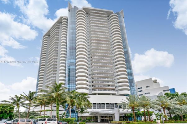 Exterior, Facade, Condo Building