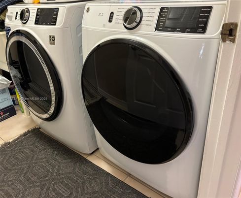 Interior, Utility Closets, Washer