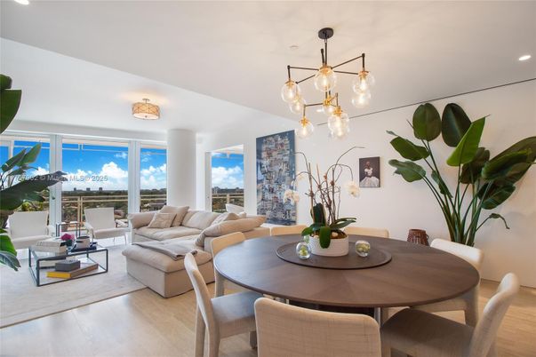 Dining room, Interior, Living room, Pendant Lights, Recessed Lighting, Wood Texture Flooring