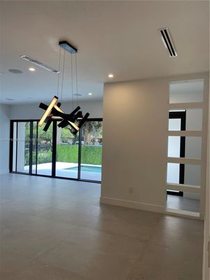 Empty room, Interior, Pendant Lights, Recessed Lighting