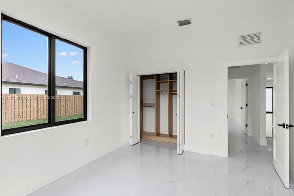 Empty room, Interior, Marble