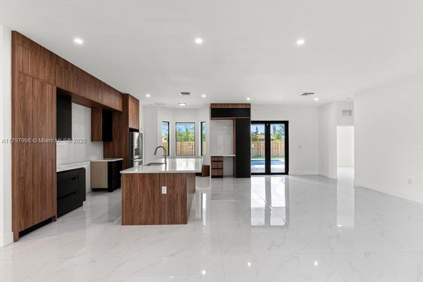 Interior, Kitchen, Marble, Recessed Lighting