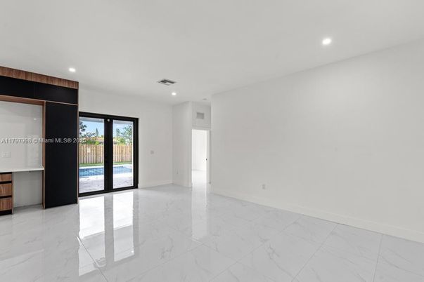Empty room, Interior, Marble, Recessed Lighting