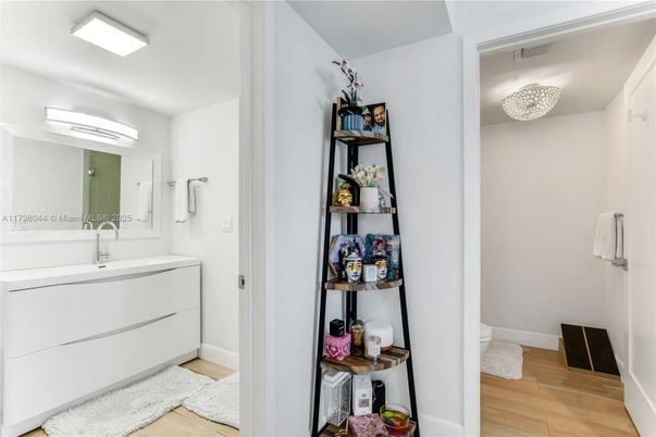 Bathroom, Interior, Wood Texture Flooring