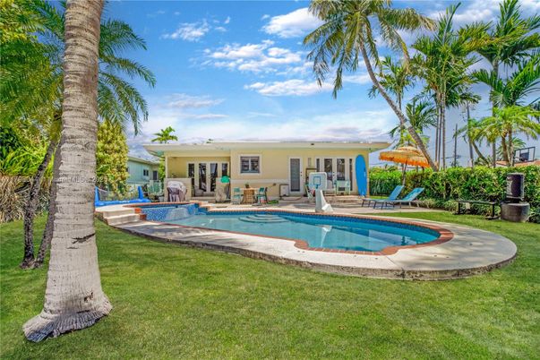 Backyard, Exterior, Pool
