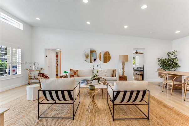 Dining room, Interior, Living room, Recessed Lighting, Wood Texture Flooring