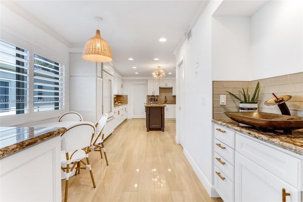 Interior, Kitchen, Pendant Lights, Recessed Lighting, Wood Texture Flooring