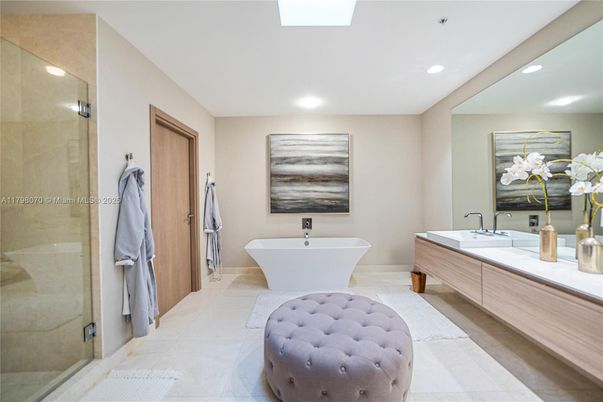 Bathroom, Dual Sink Vanities, Free Standing Baths, Glass Shower, Interior, Recessed Lighting