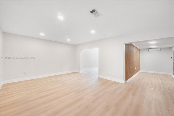 Empty room, Interior, Recessed Lighting, Wood Texture Flooring