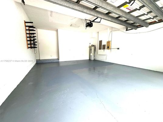 Garage, Interior
