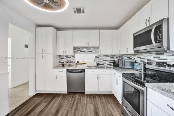 Interior, Kitchen, Stainless Steel Appliances, Wood Texture Flooring