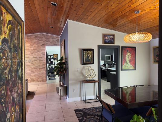 Dining room, Interior, Kitchen, Pendant Lights, Stone Walls, Wooden Ceilings