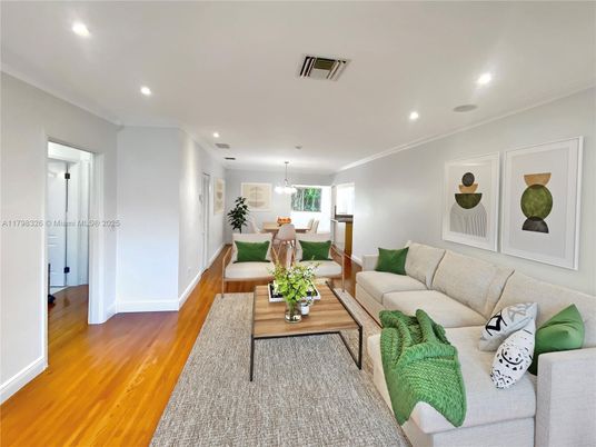 Dining room, Interior, Living room, Pendant Lights, Recessed Lighting, Wood Texture Flooring
