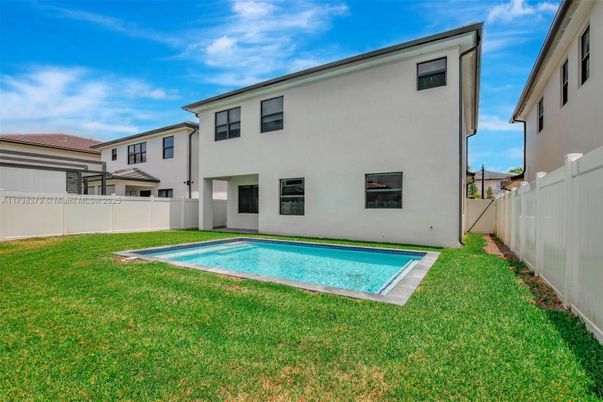 Backyard, Exterior, Pool