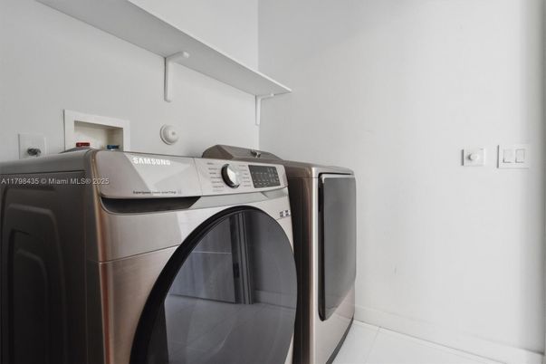 Interior, Washer