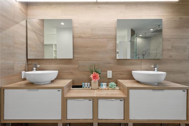 Bathroom, Dual Sink Vanities, Interior, Wooden Walls