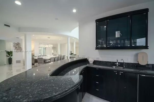 Dining room, Interior, Kitchen, Recessed Lighting