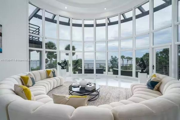 Interior, Living room, Recessed Lighting, Water