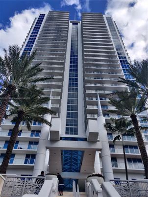 Exterior, Facade, Condo Building