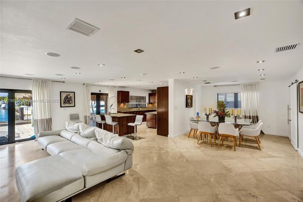 Dining room, Interior, Kitchen, Living room, Recessed Lighting