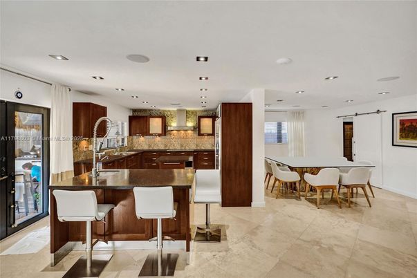 Dining room, Interior, Kitchen, Recessed Lighting