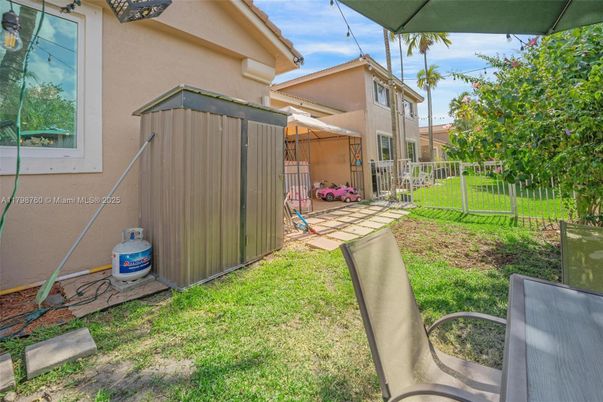 Backyard, Exterior