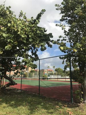 Exterior, Tennis Courts