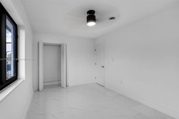 Empty room, Interior, Marble