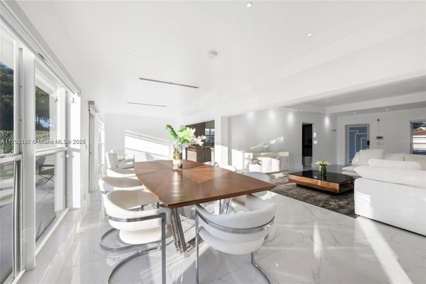 Dining room, Interior, Living room, Marble, Recessed Lighting