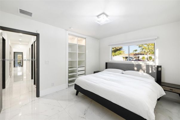 Bedroom, Interior, Marble, Recessed Lighting