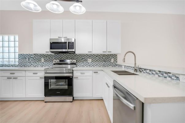 Interior, Kitchen, Stainless Steel Appliances, Wood Texture Flooring