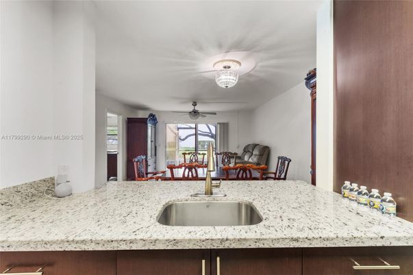 Dining room, Interior